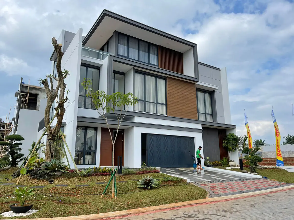Rumah compact modern di kawasan berkembang